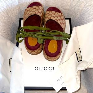 Gucci Original GG platform slides. Great condition. Only wore about 5 times.